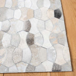 Safavieh Studio Leather 226 Rug, STL226 - Ivory / Grey