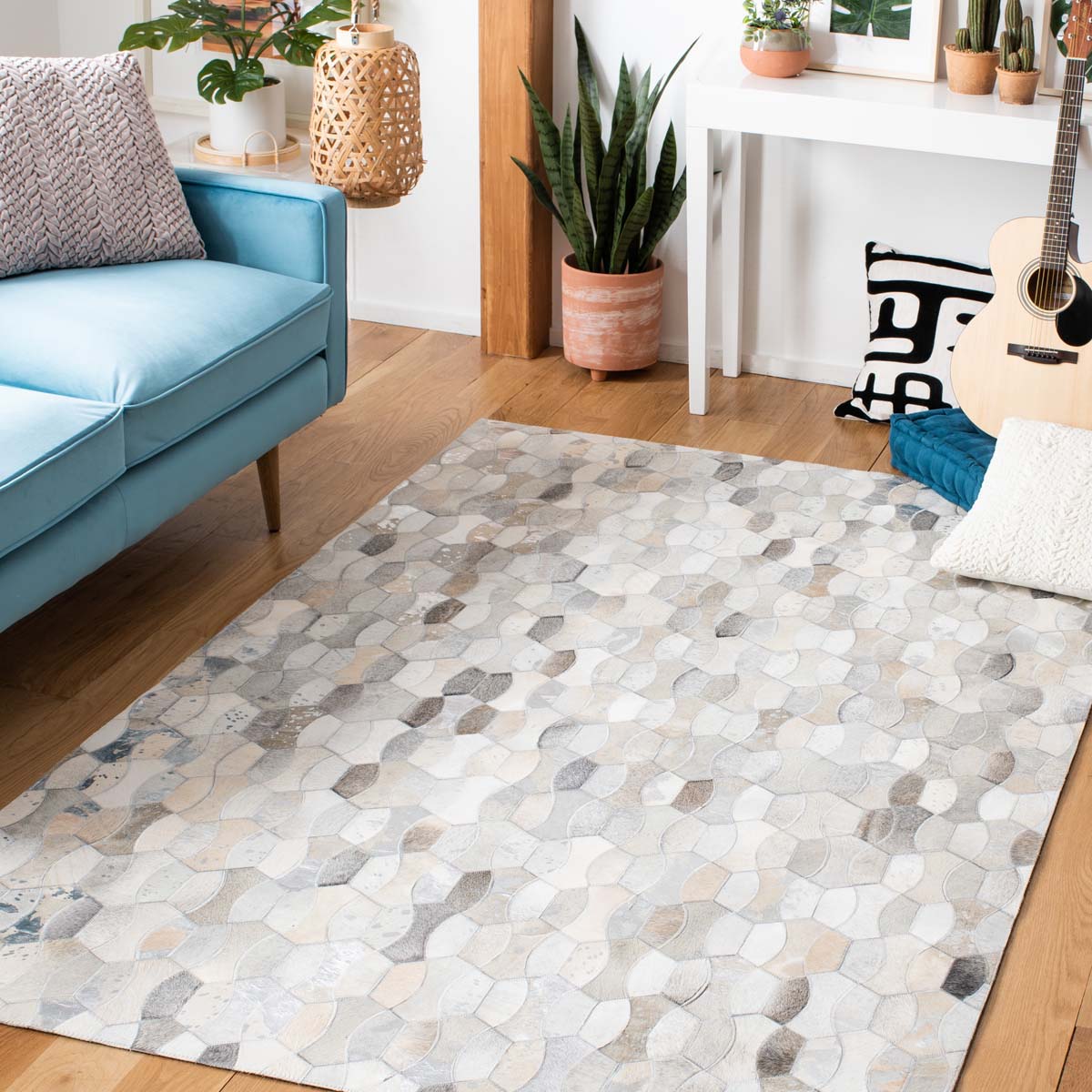 Safavieh Studio Leather 226 Rug, STL226 - Ivory / Grey