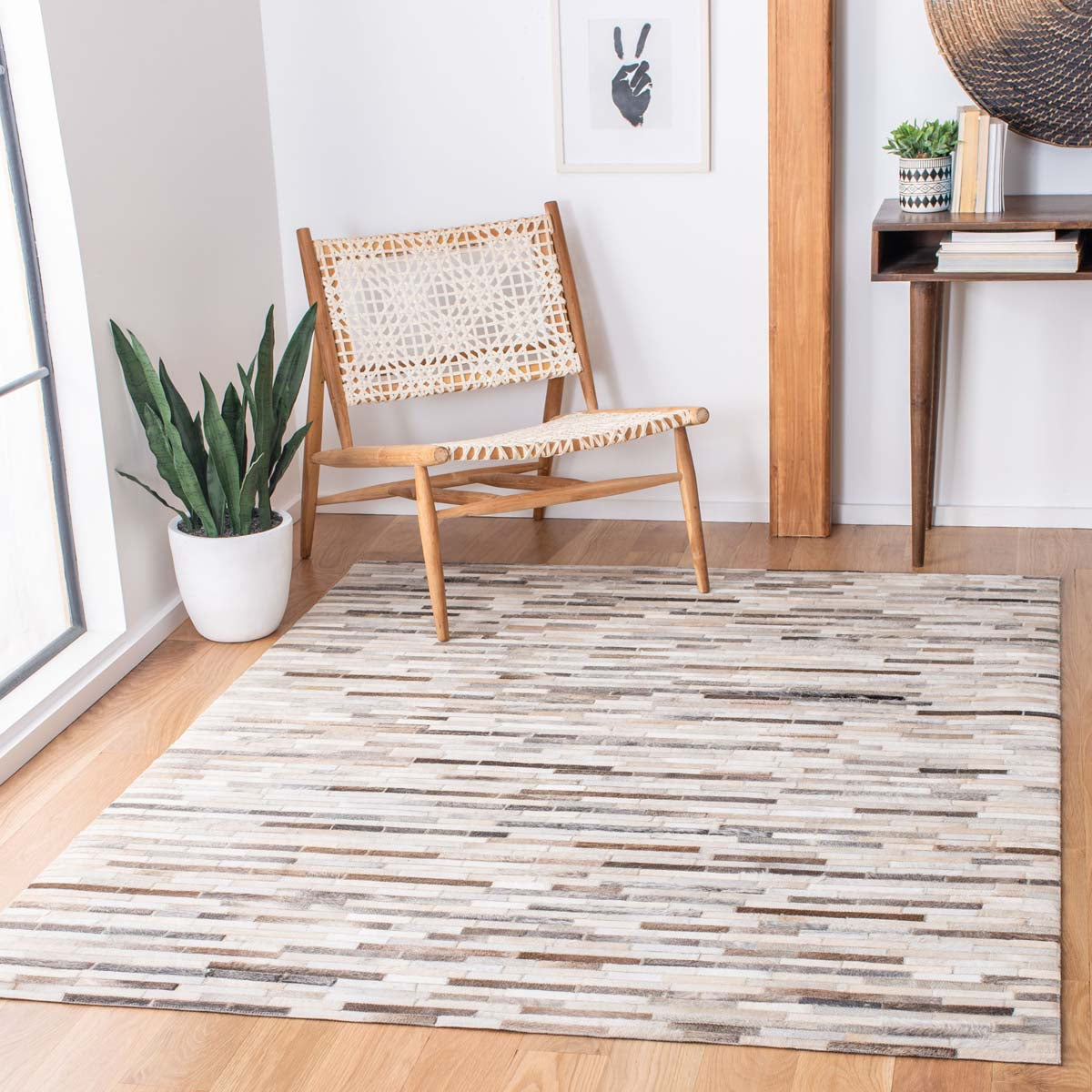 Safavieh Studio Leather 809 Rug, STL809 - Ivory / Grey