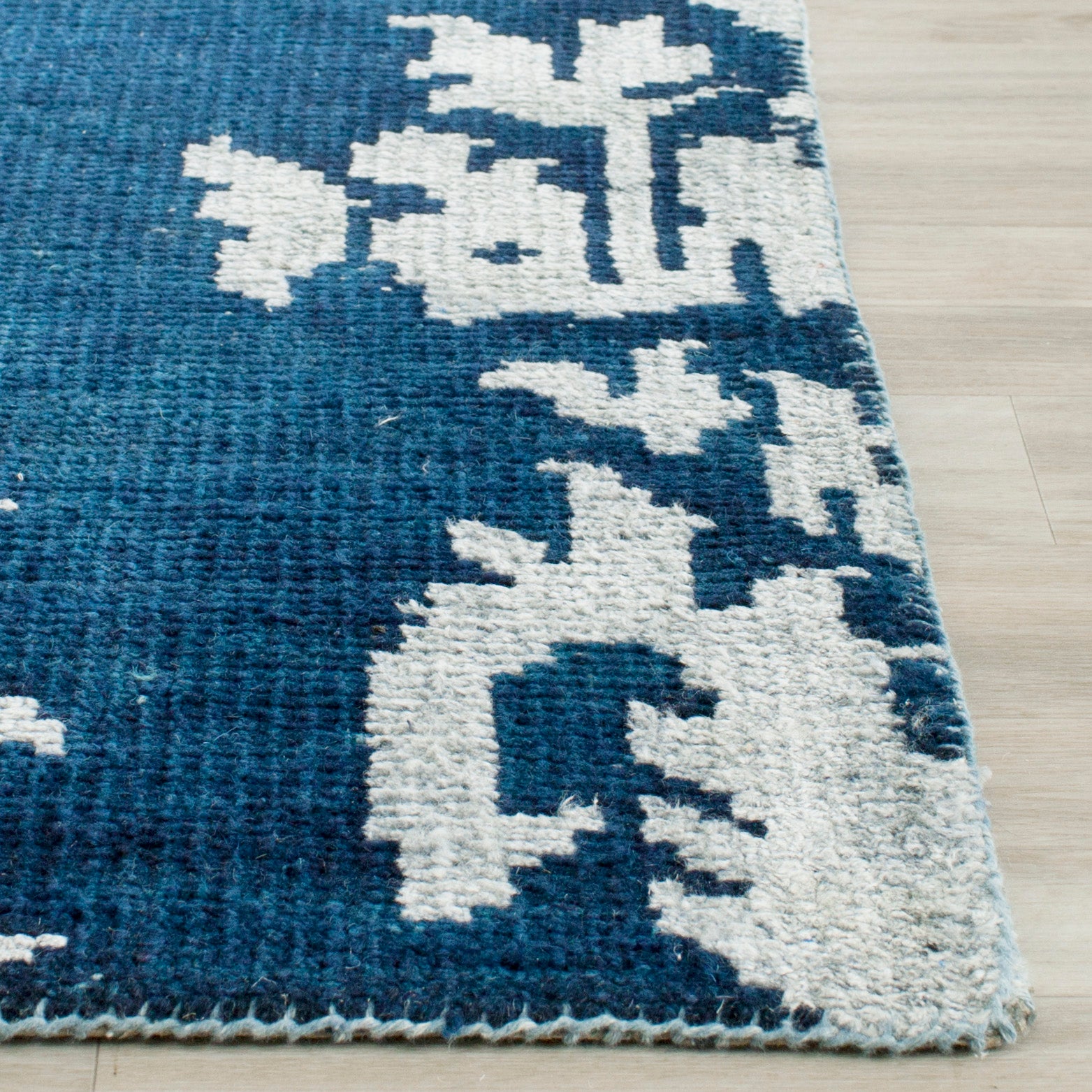 Safavieh Stone Wash 235 Rug, STW235 - Indigo