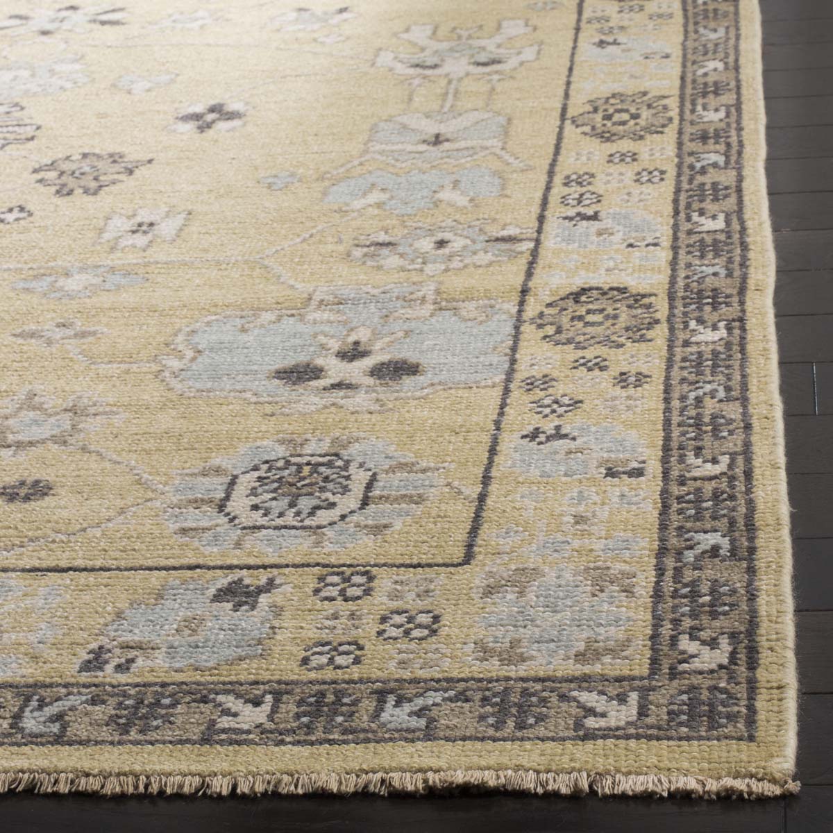 Safavieh Sivas 126 Rug, SVS126 - Light Gold / Beige