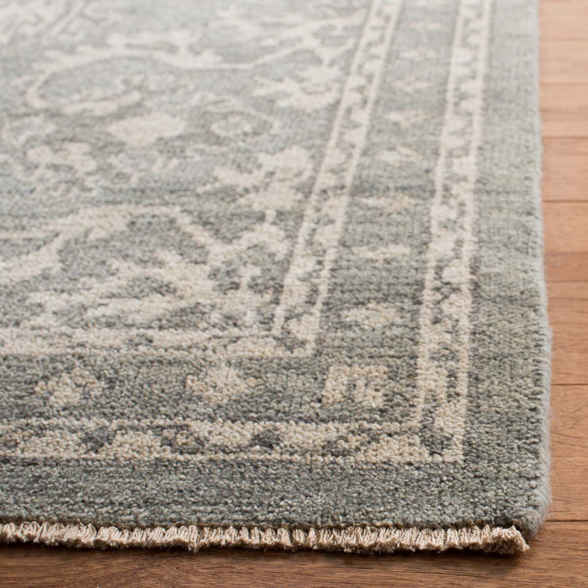 Safavieh Sivas 131 Rug, SVS131 - Grey / Ivory