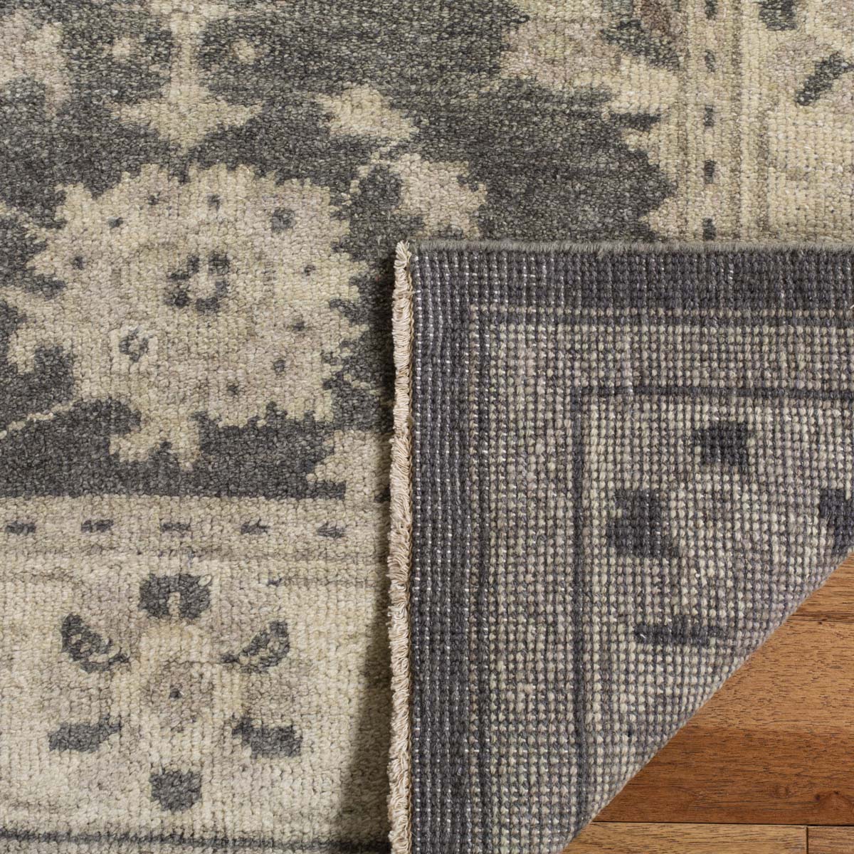 Safavieh Sivas 158 Rug, SVS158 - Grey / Ivory