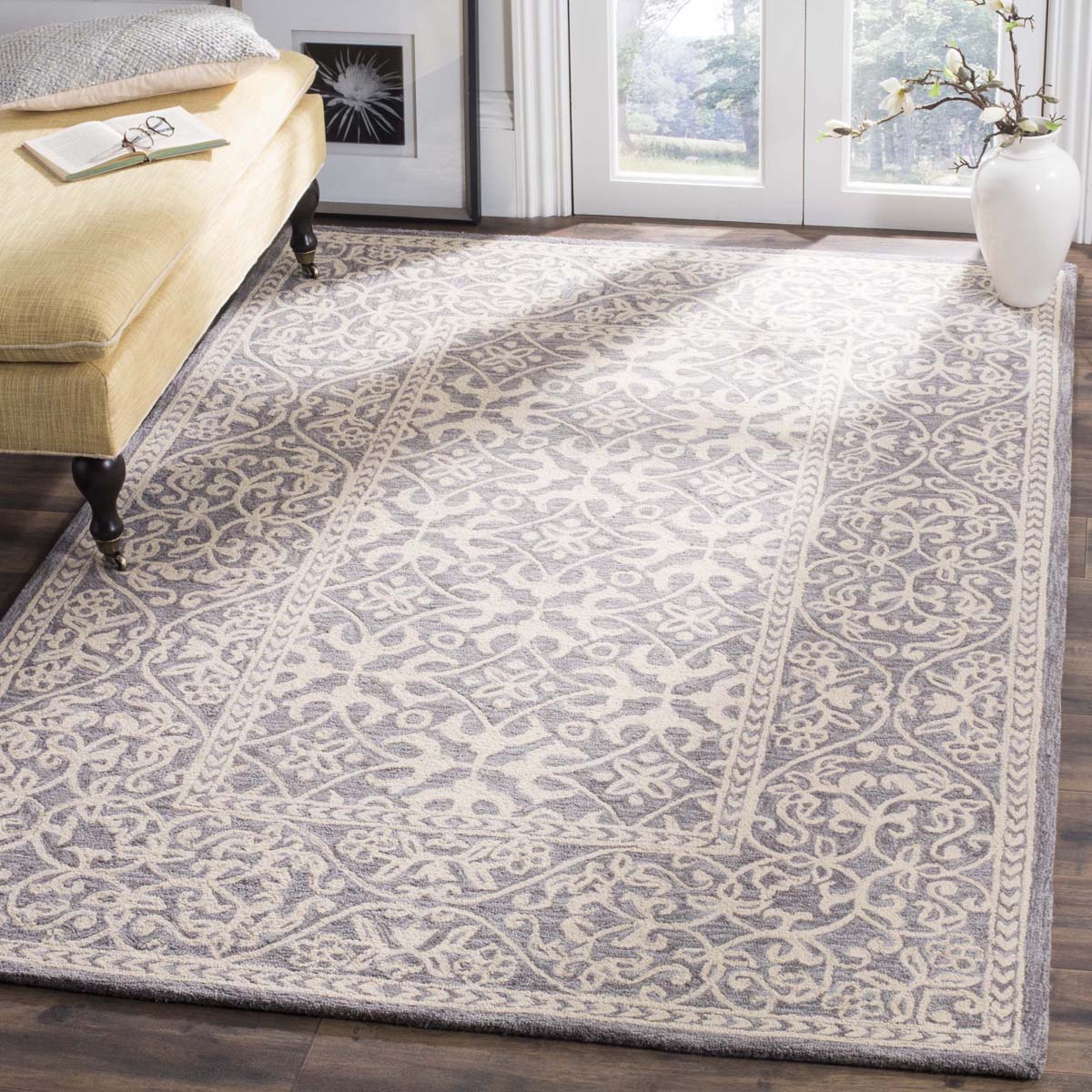 Safavieh Suzani 101 Rug, SZN101 - Grey / Beige