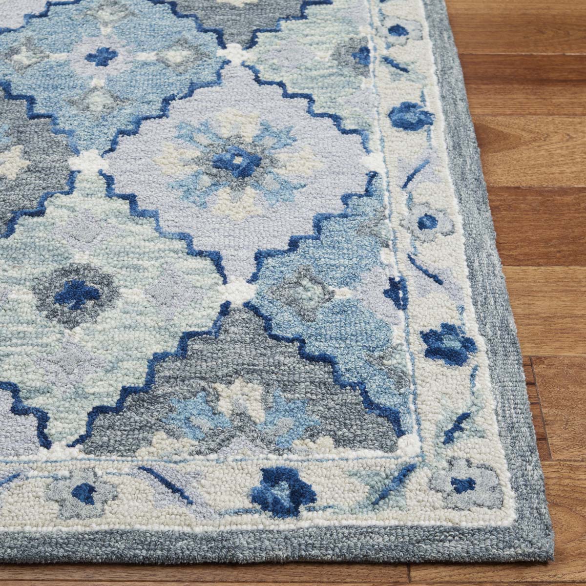 Safavieh Suzani 501 Rug, SZN501 - Blue / Grey