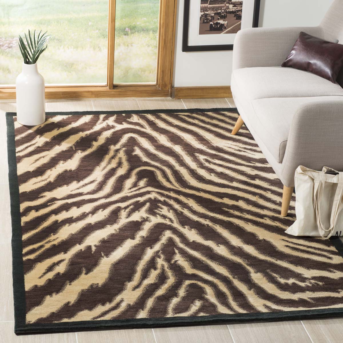 Safavieh Tibetan 64A Rug, TB264A - Black / Ivory