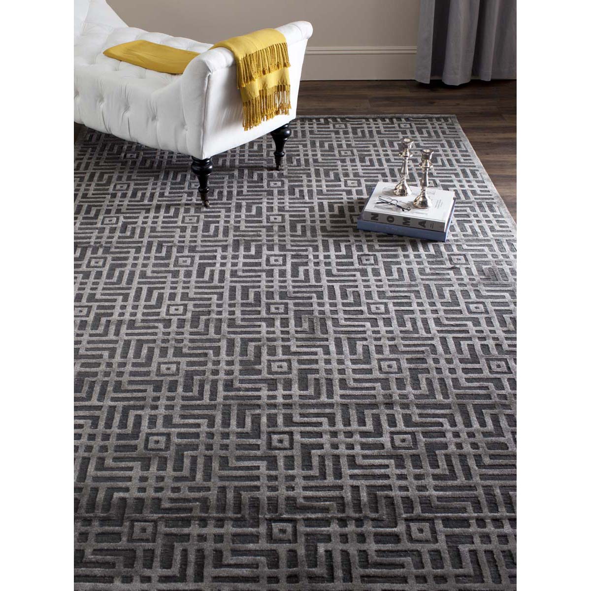 Safavieh Tibetan 26B Rug, TB426B - Charcoal