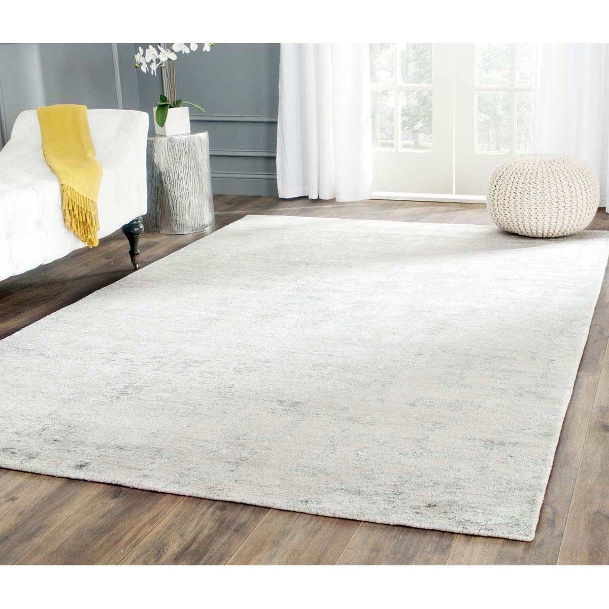 Safavieh Tibetan 56A Rug, TB756A - Natural / Silver