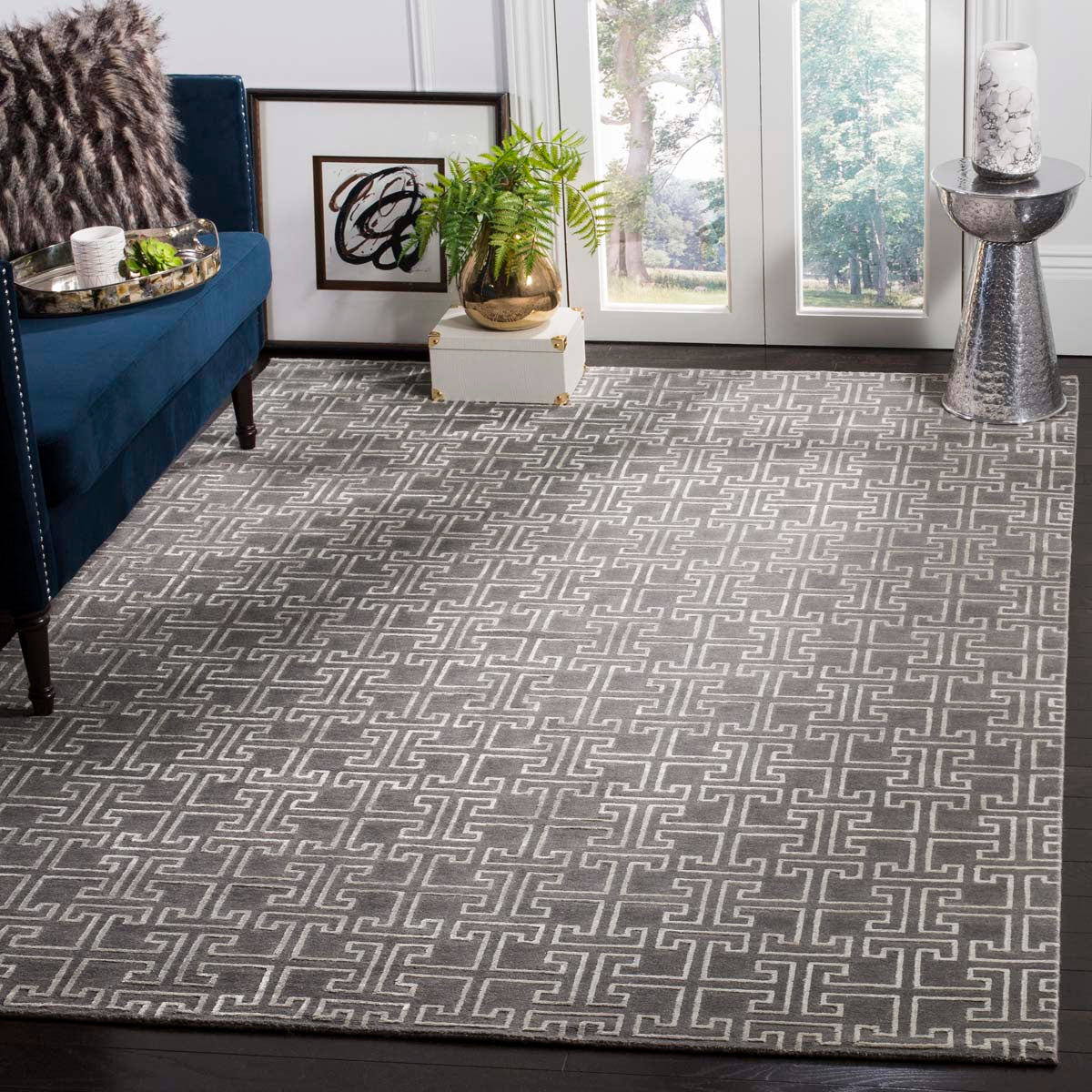 Safavieh Tibetan 32A Rug, TB832A - Grey / Ivory