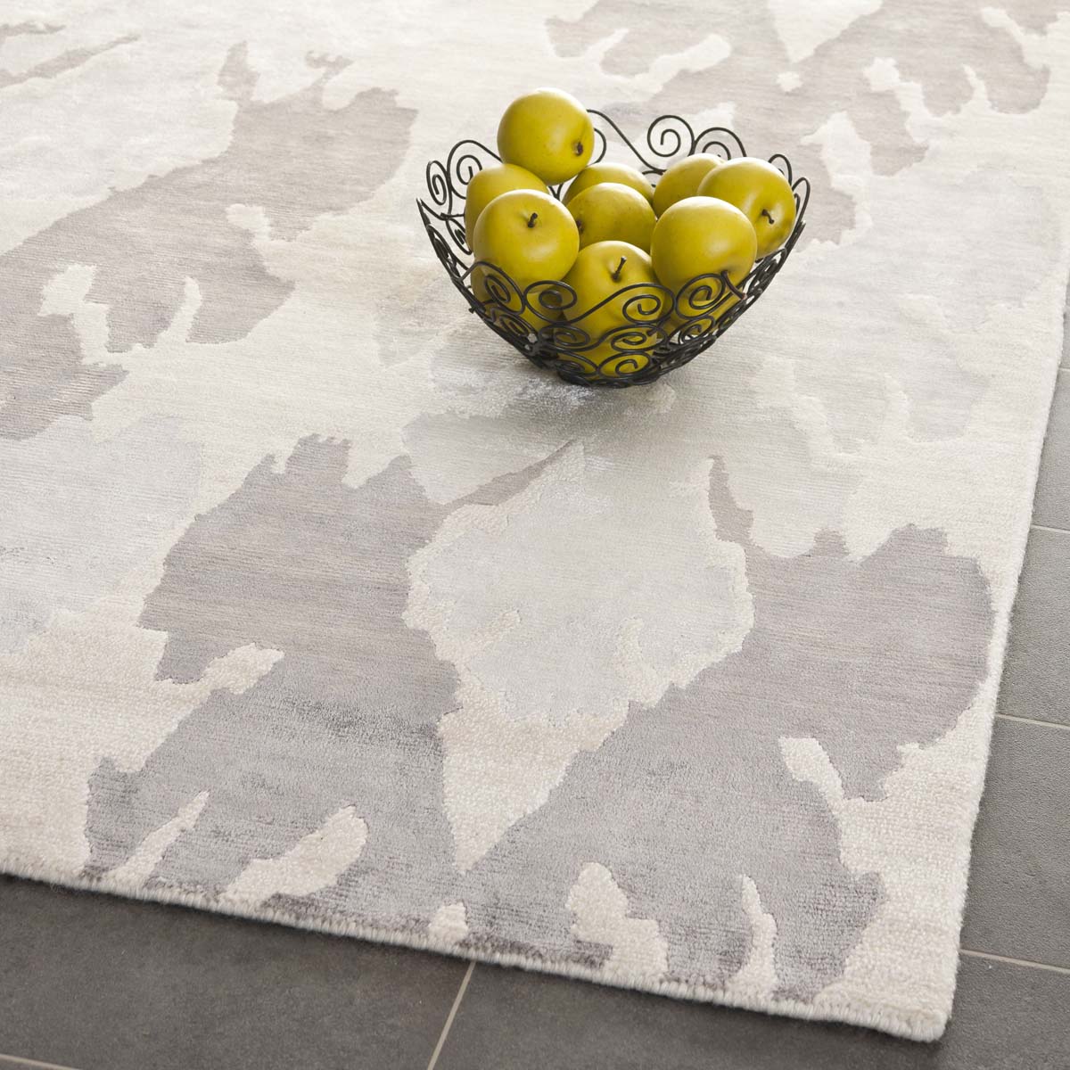 Safavieh Tibetan 36A Rug, TB836A - Pearl / Grey