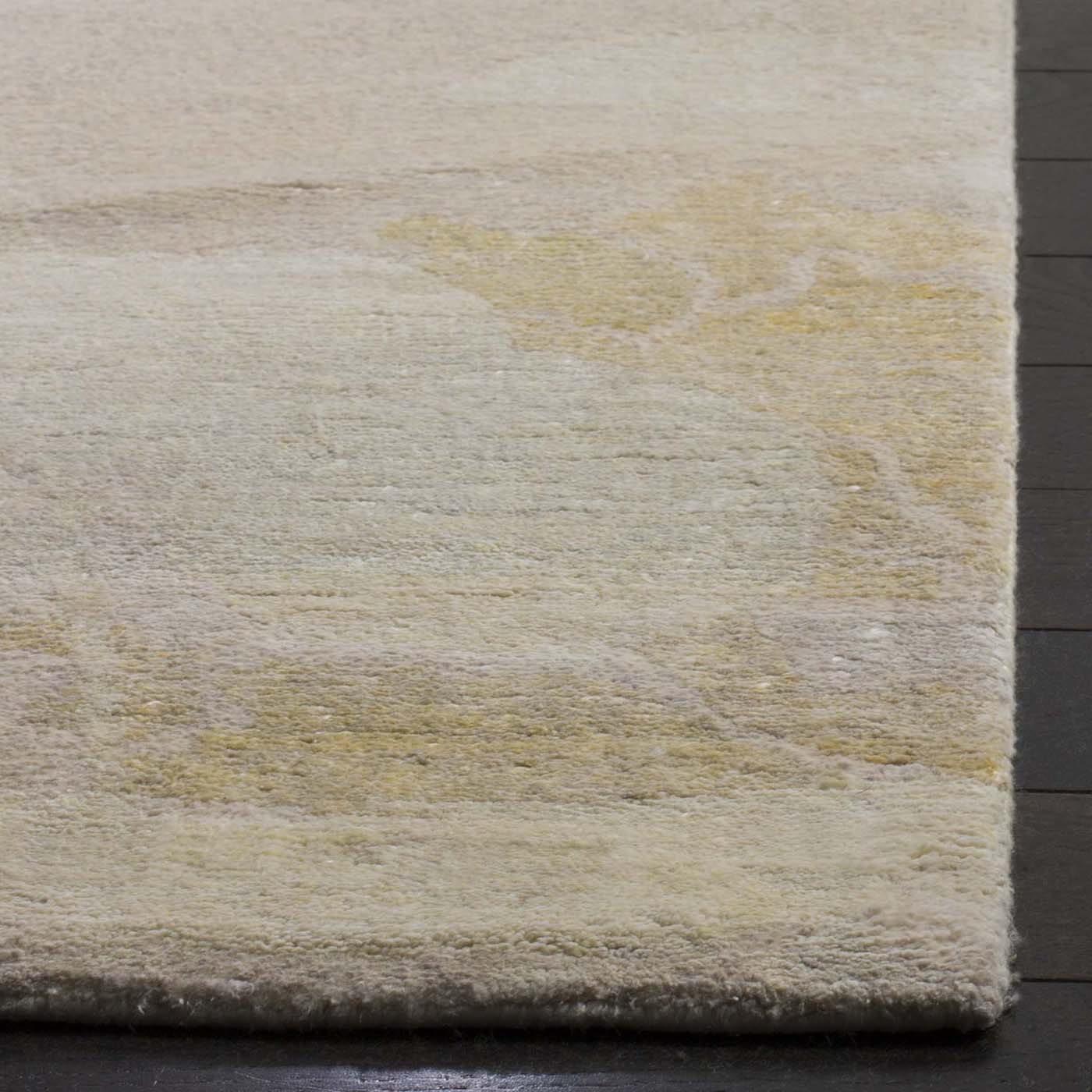 Safavieh Tibetan 55 Rug, TB955 - Creme / Yellow