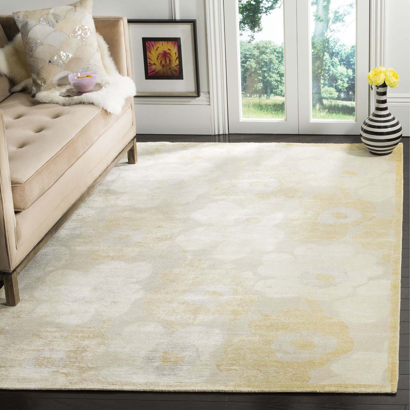 Safavieh Tibetan 56 Rug, TB956 - Creme / Yellow