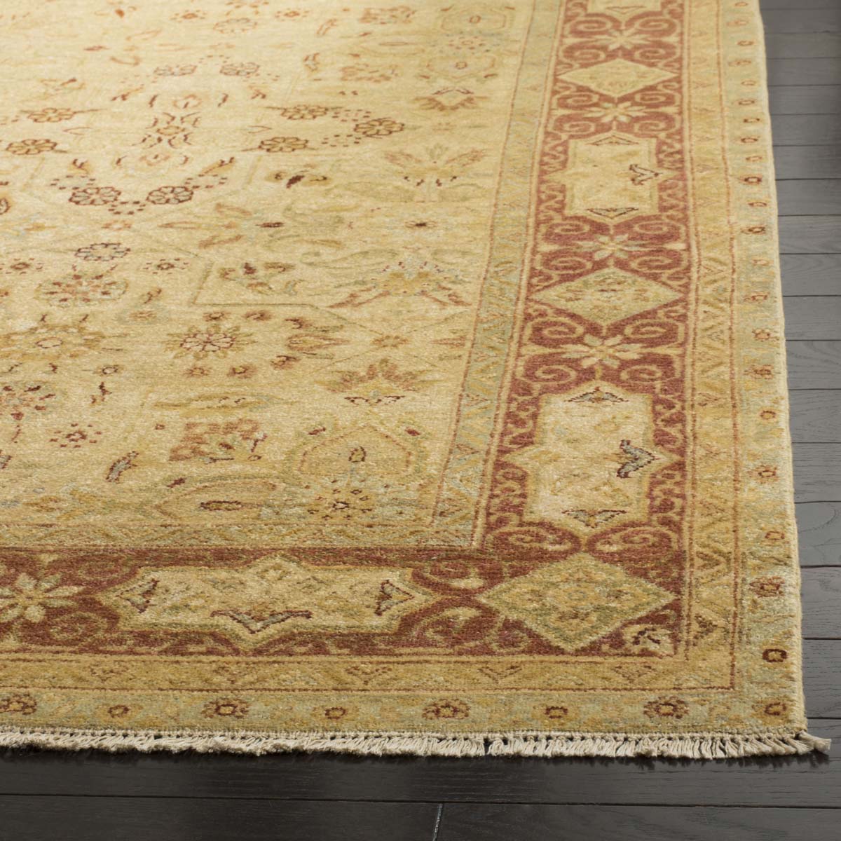 Safavieh Tabriz 424 Rug, TBZ424 - Beige / Rust