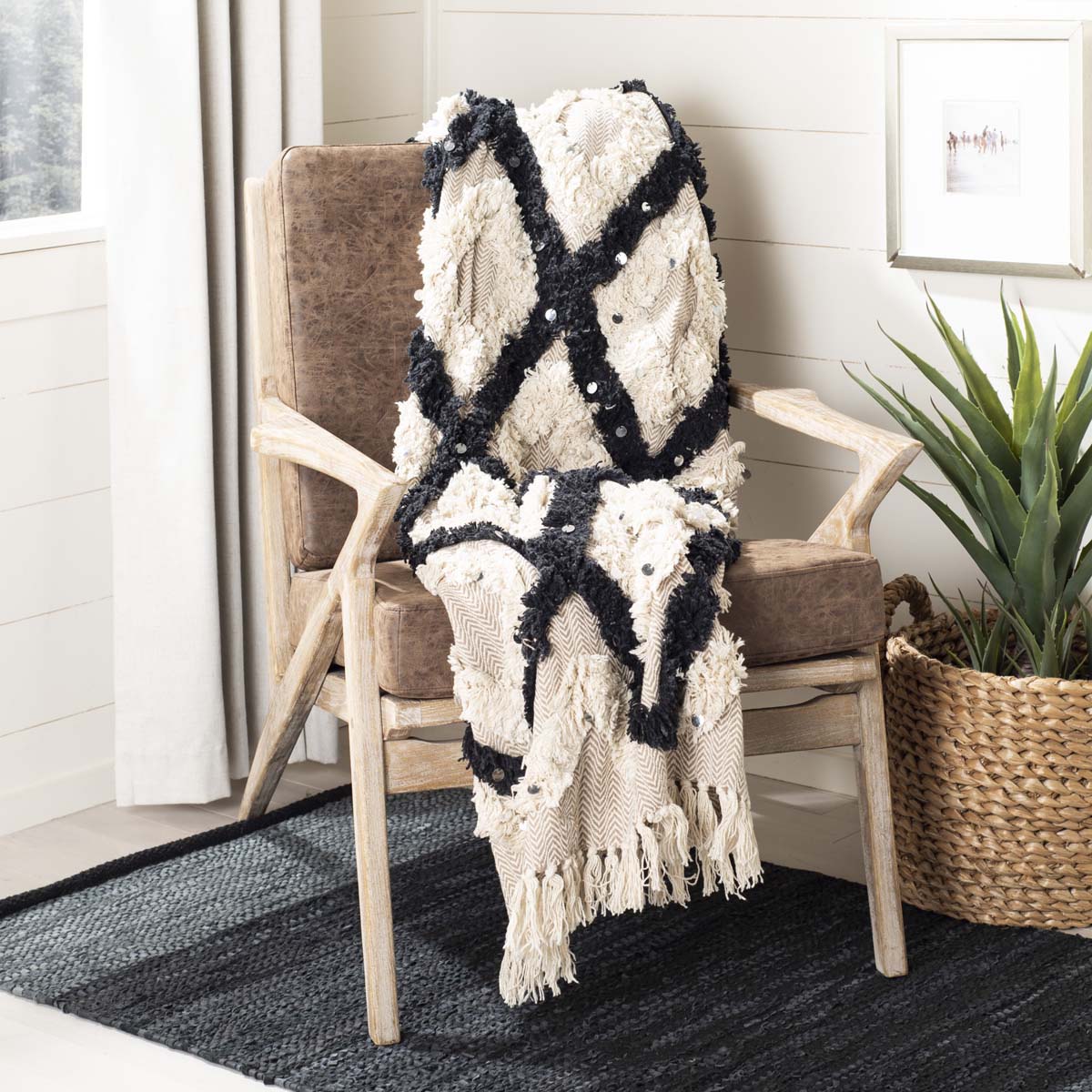 Safavieh Lila Grace Fringe Throw, THR902 - Beige/Black