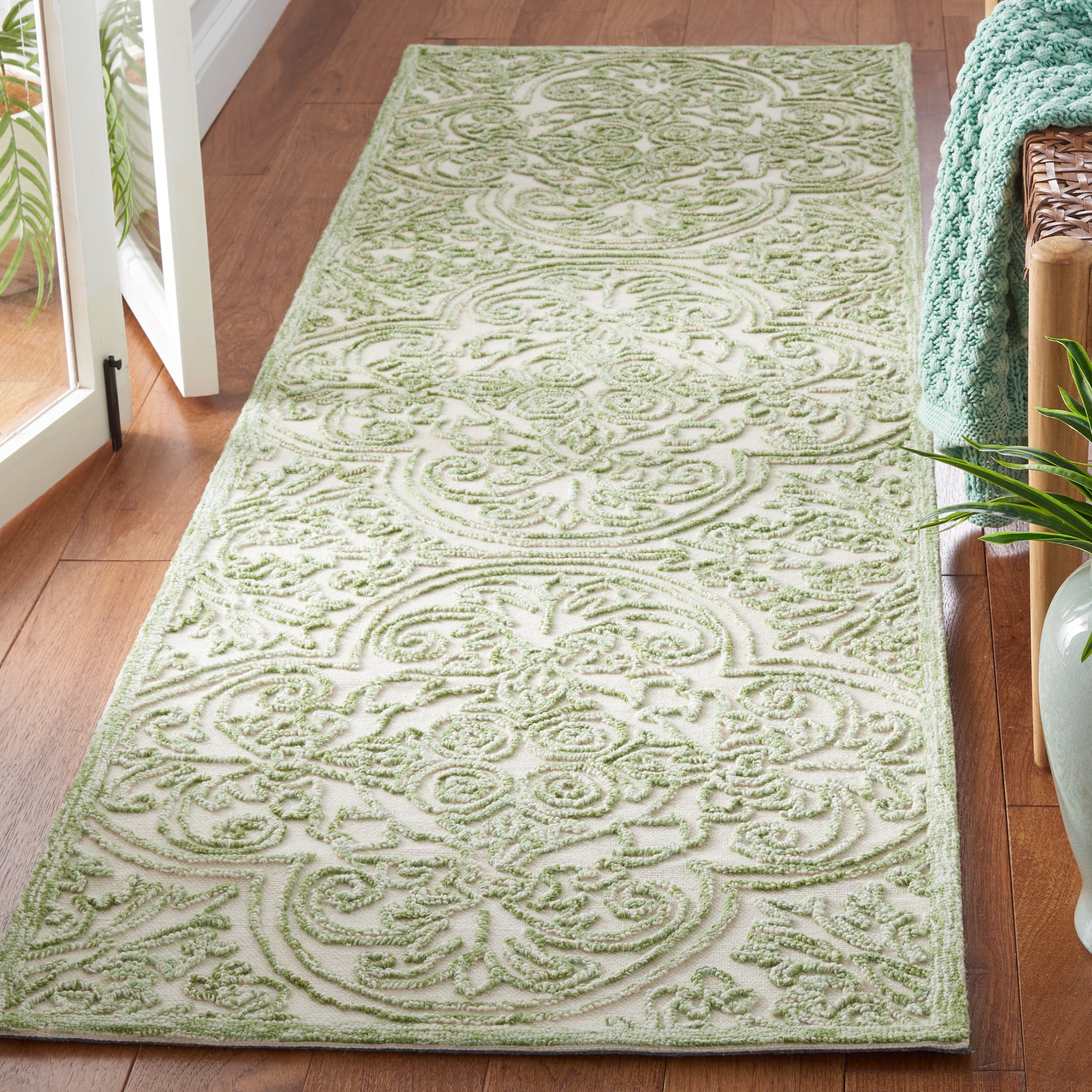 Safavieh Trace 101 Rug, TRC101 - Ivory / Green