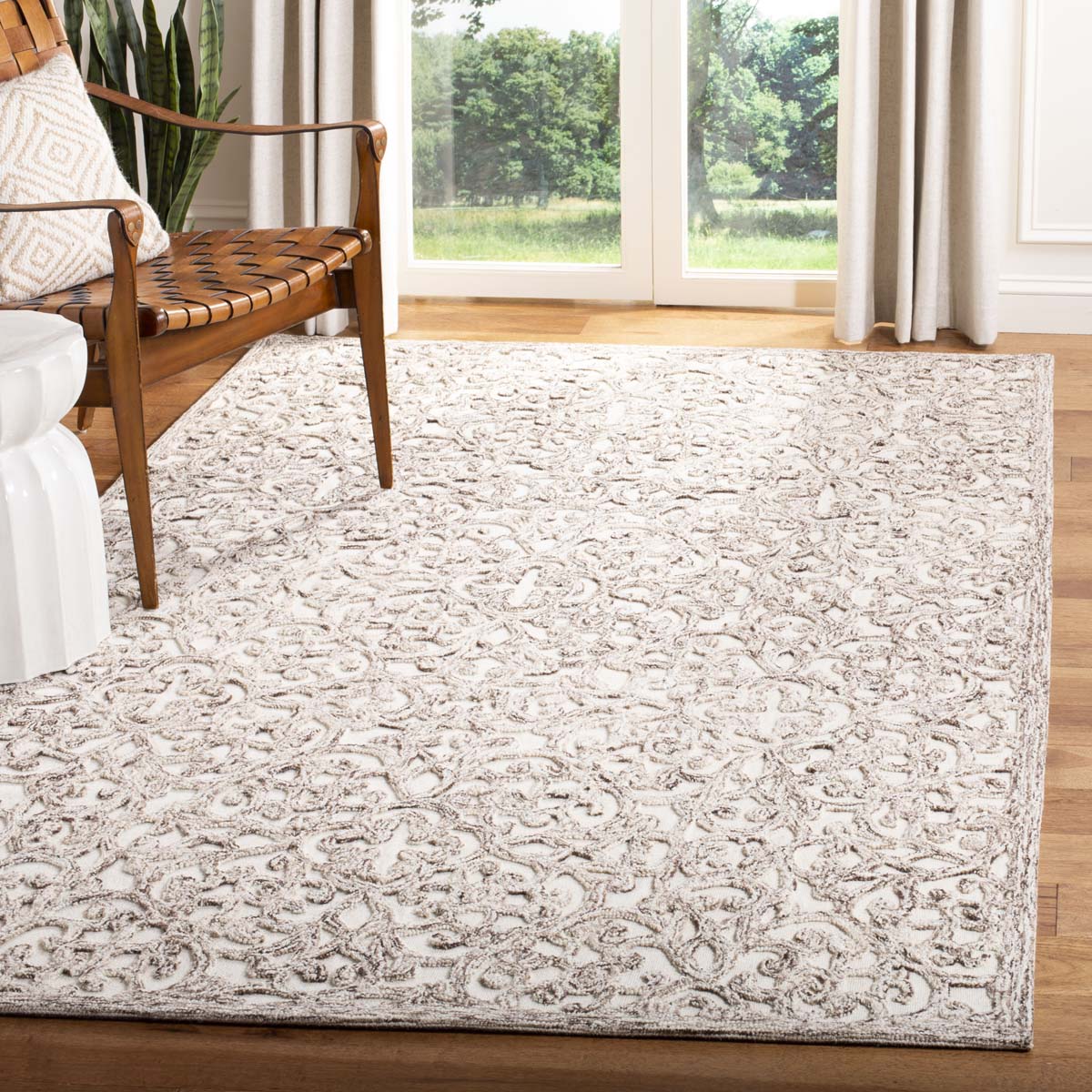 Safavieh Trace 103 Rug, TRC103 - Brown / Ivory