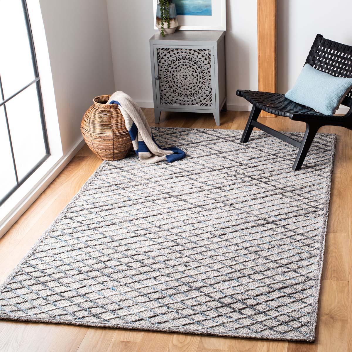 Safavieh Trace 204 Rug, TRC204 - Blue / Black