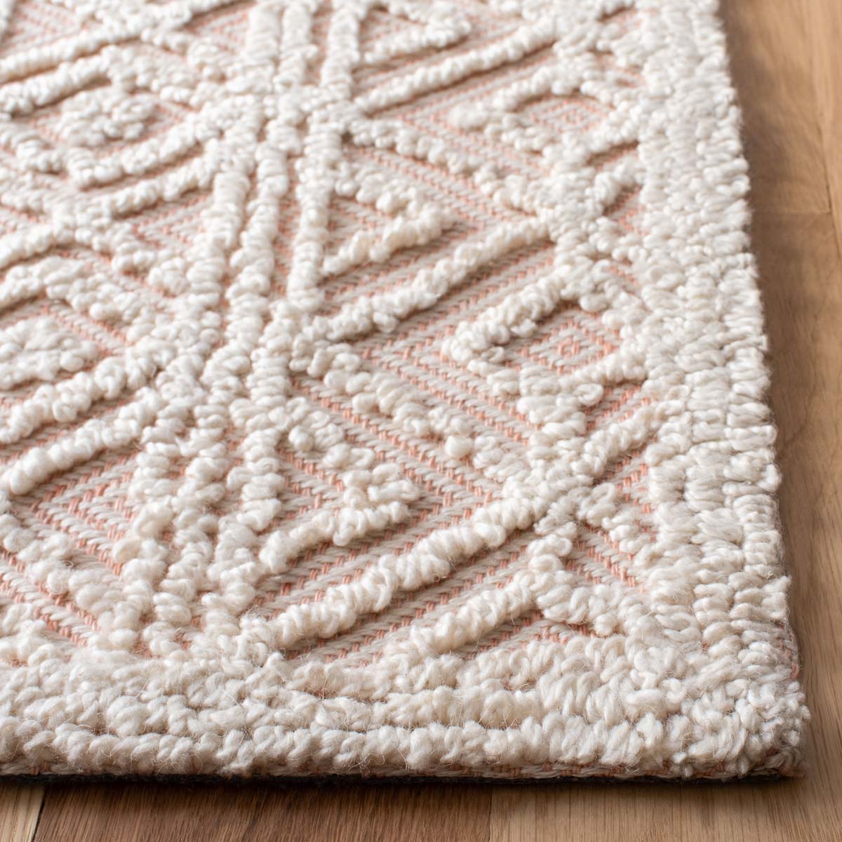 Safavieh Trace 214 Rug, TRC214 - Beige / Pink