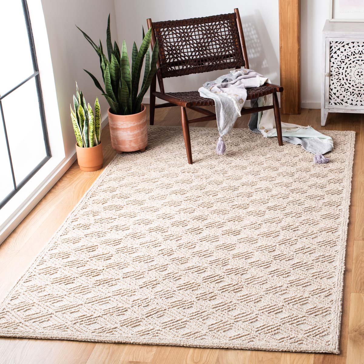 Safavieh Trace 250 Rug, TRC250 - Beige / Beige