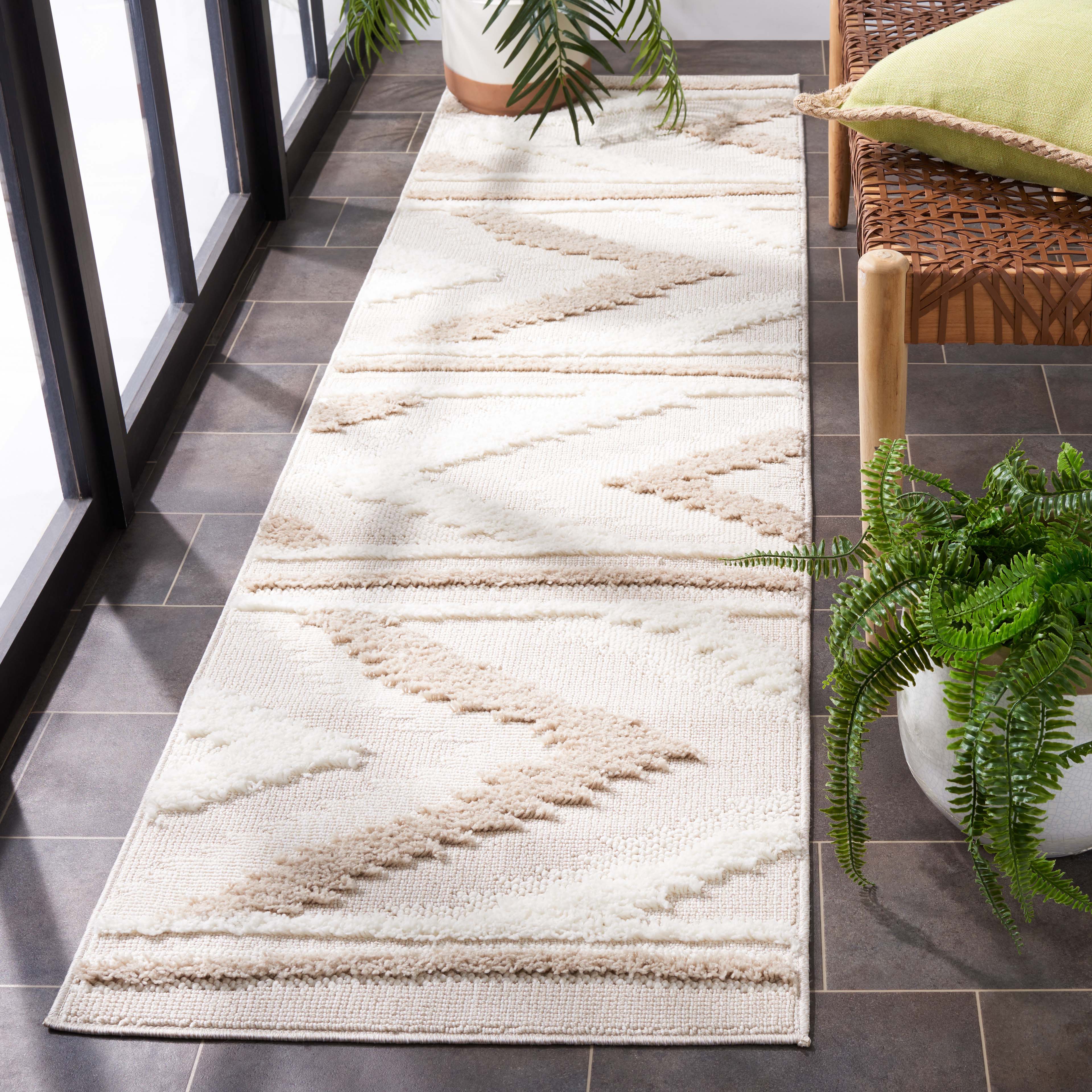 Safavieh Trends 110 Rug, TRD110 - Beige / Ivory