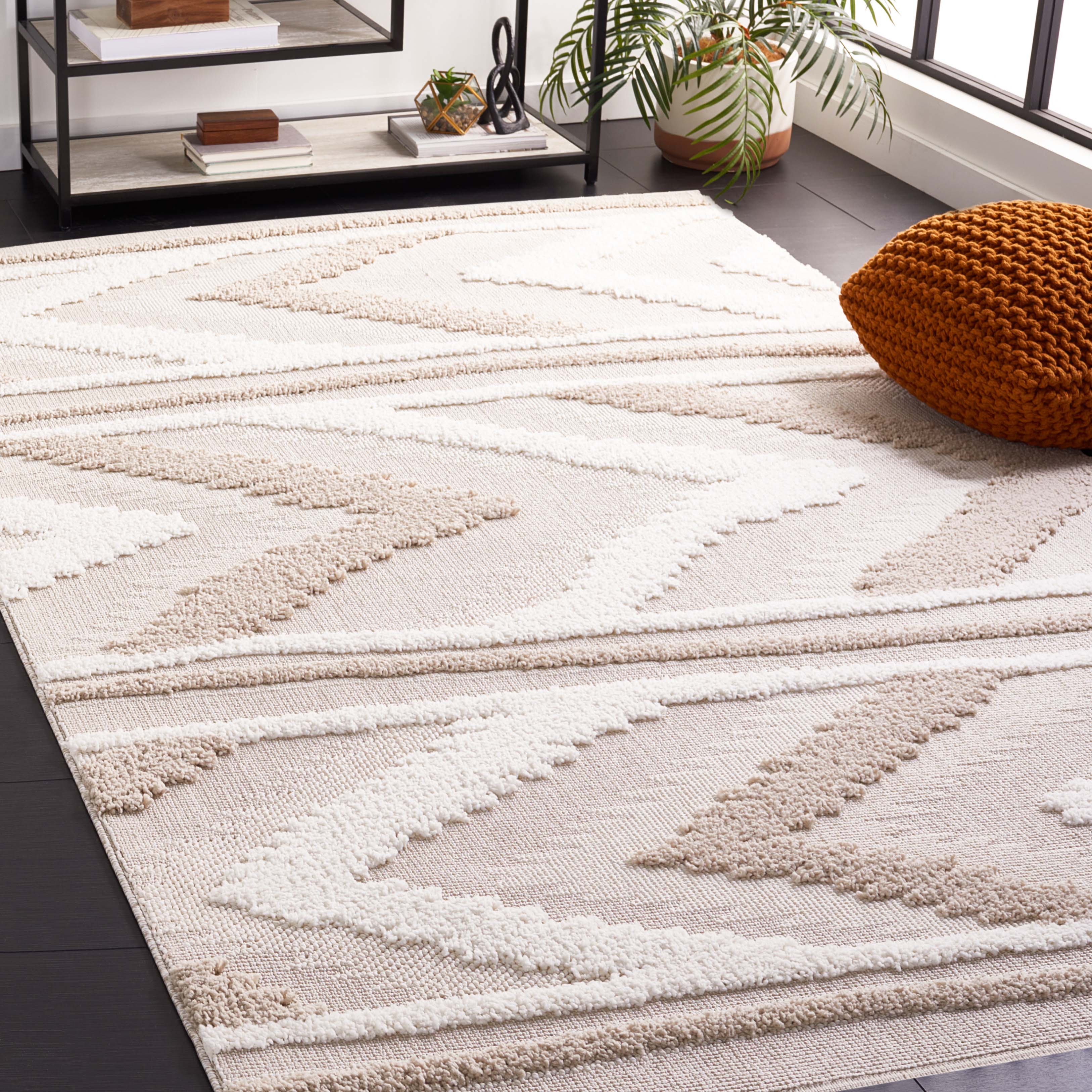 Safavieh Trends 110 Rug, TRD110 - Beige / Ivory