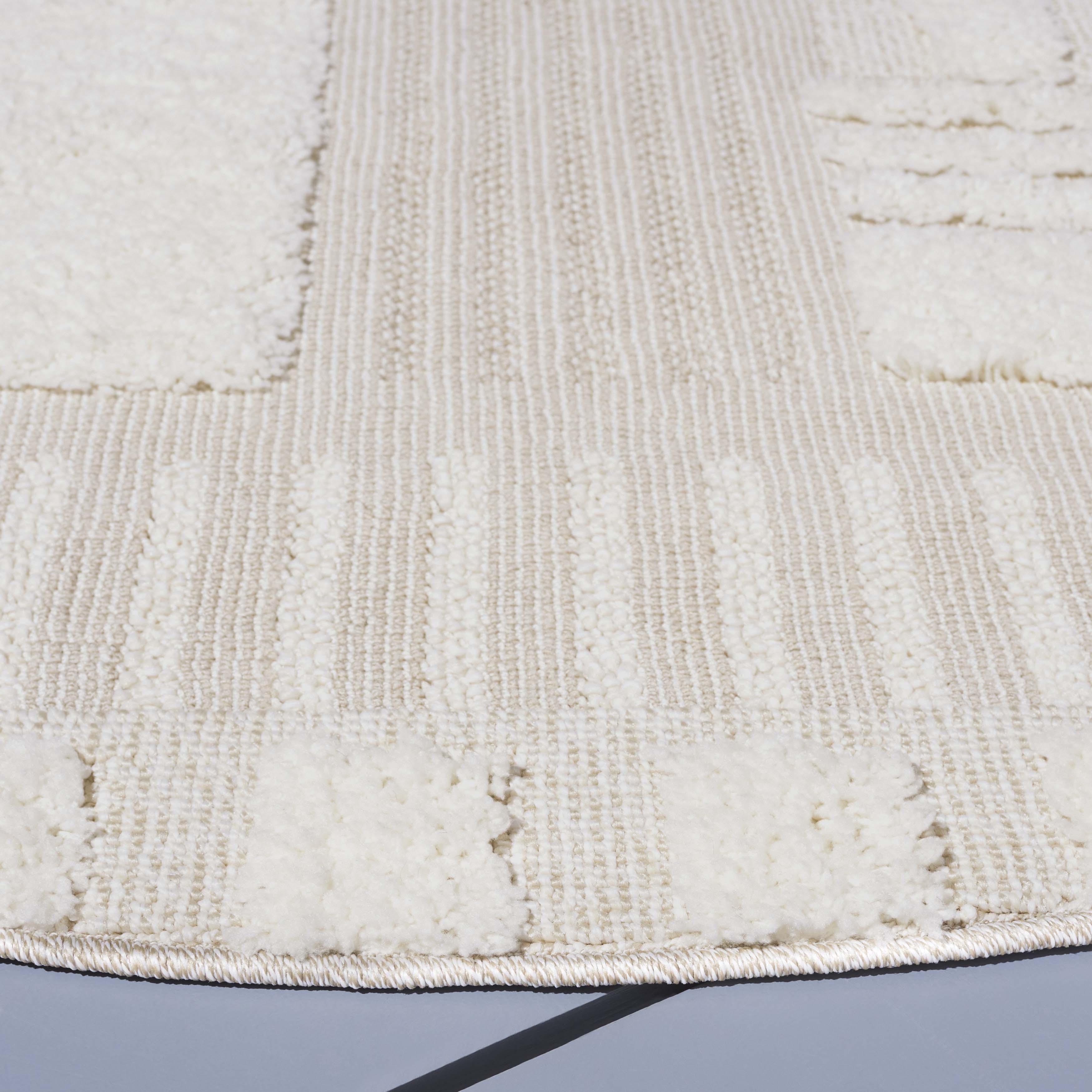 Safavieh Trends 126 Rug, TRD126 - Beige / Ivory