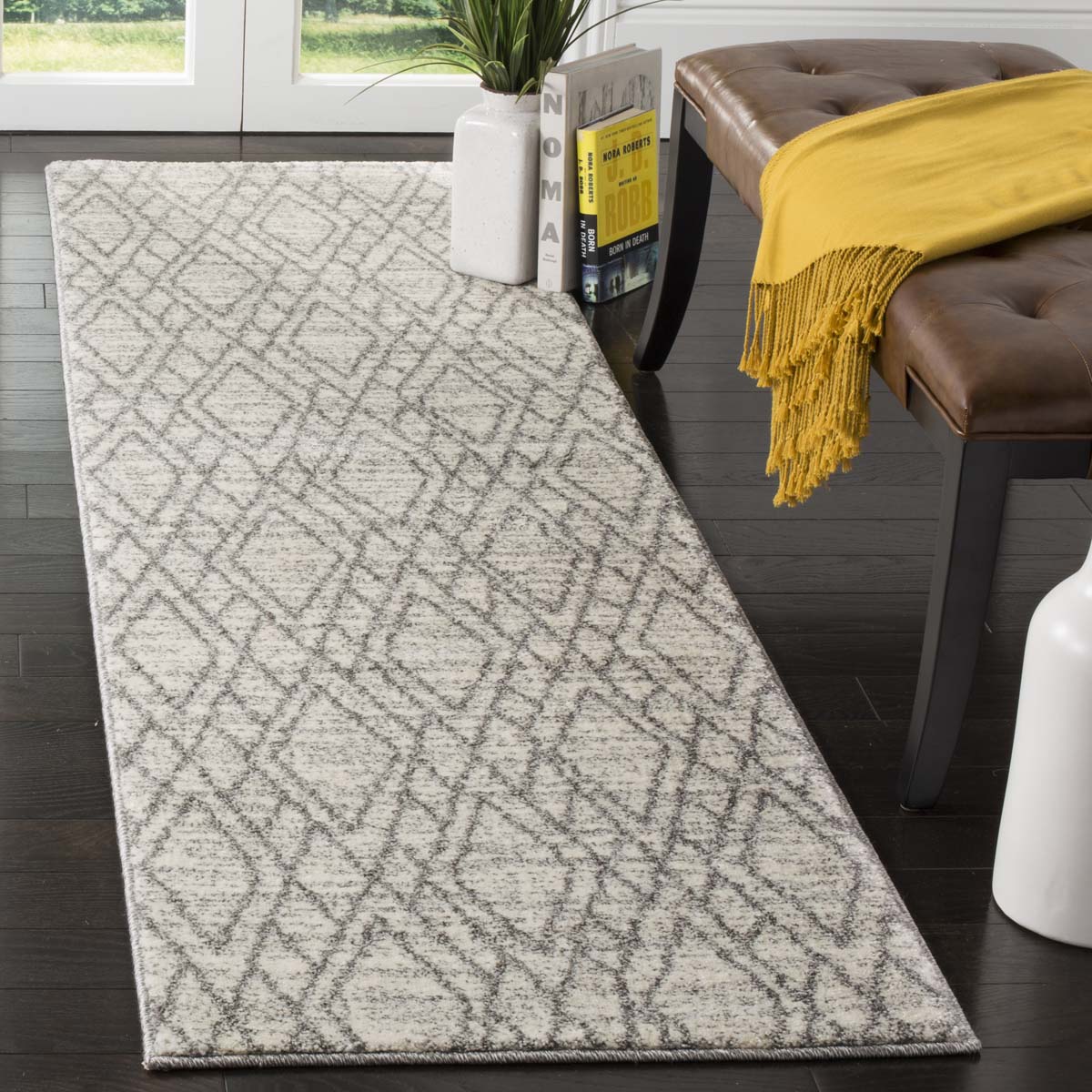 Safavieh Tunisia 295 Rug, TUN295 - Ivory / Light Grey