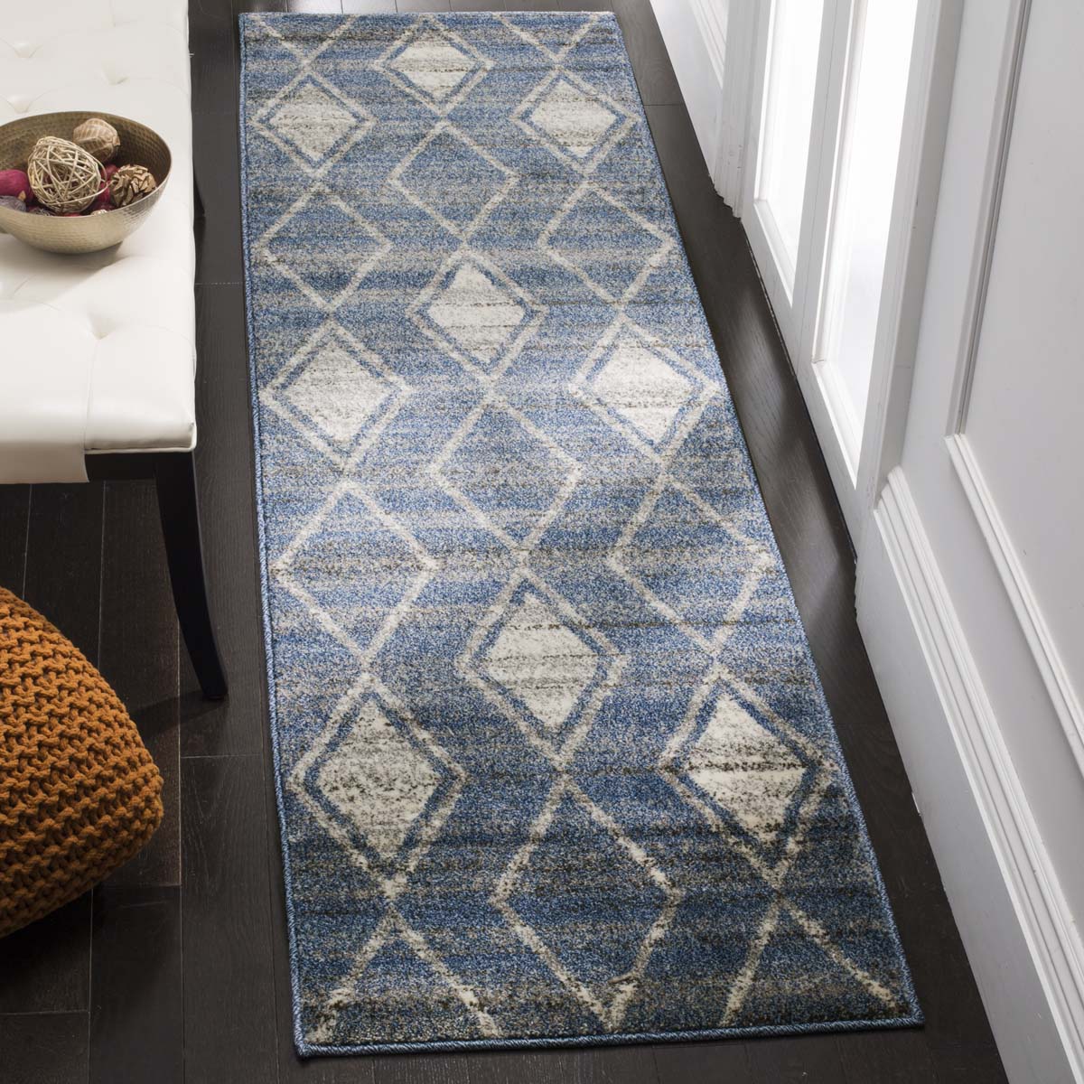 Safavieh Tunisia 296 Rug, TUN296 - Light Blue / Cream