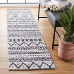 Safavieh Tunisia 735 Rug, TUN735 - Ivory / Black