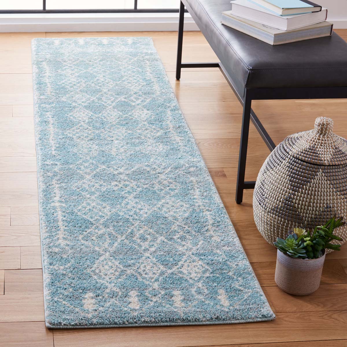 Safavieh Tunisia 736 Rug, TUN736 - Aqua / Ivory