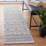 Safavieh Tunisia 737 Rug, TUN737 - Ivory / Black