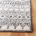 Safavieh Tunisia 737 Rug, TUN737 - Ivory / Black