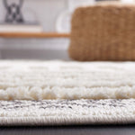 Safavieh Urban 212 Rug, URB212 - Beige / Ivory