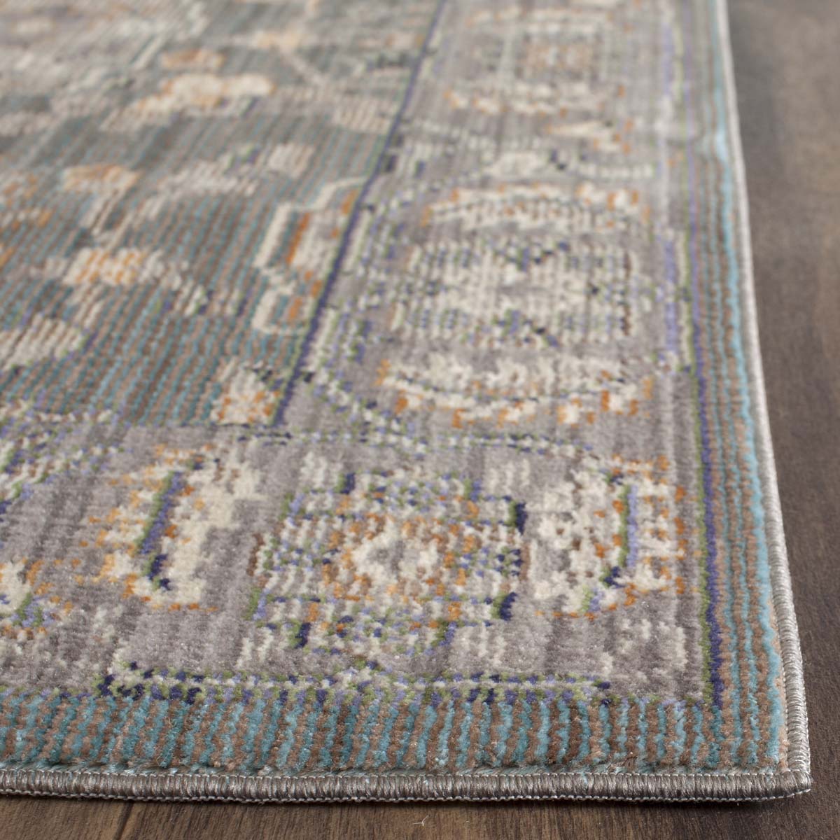 Safavieh Valencia 112 Rug, VAL112 - Alpine / Mauve