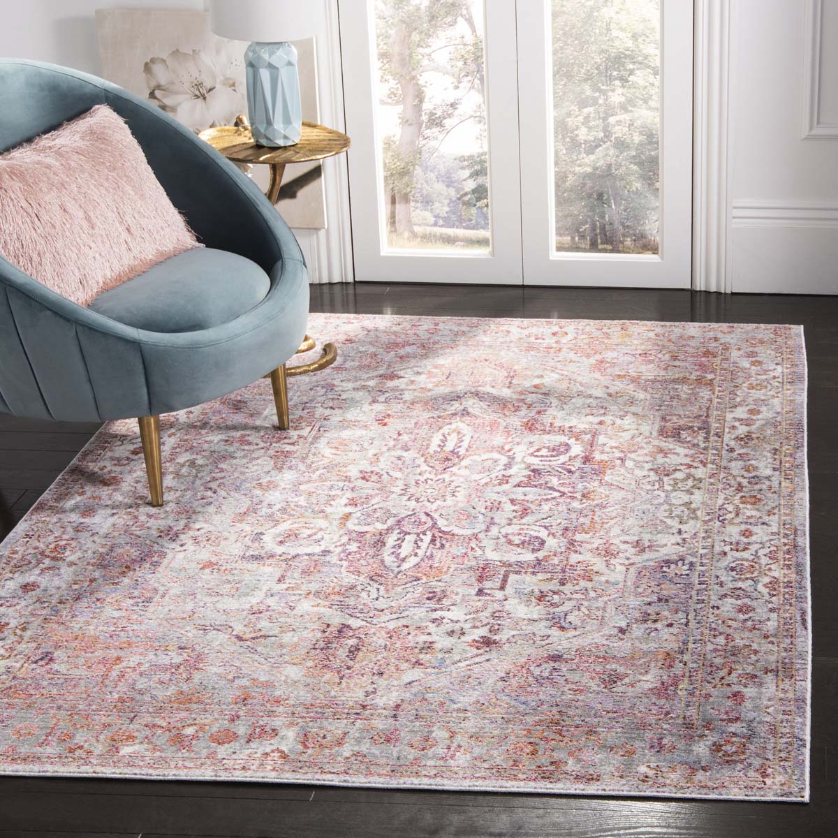 Safavieh Valencia 163 Rug, VAL163 - Ivory / Red