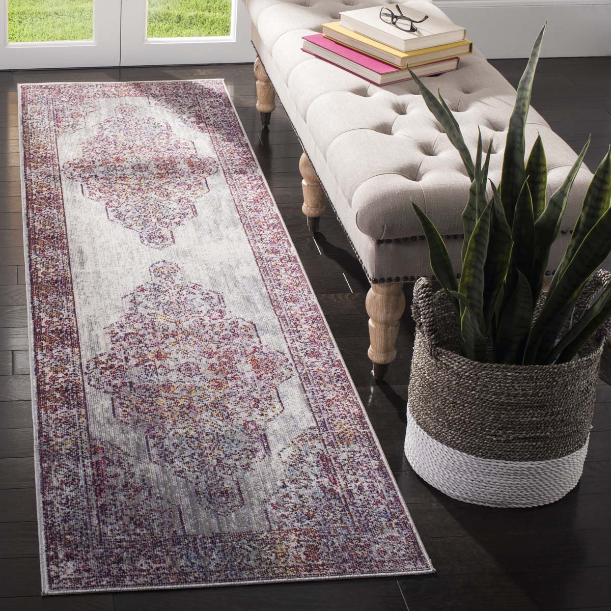 Safavieh Valencia 165 Rug, VAL165 - Ivory / Red