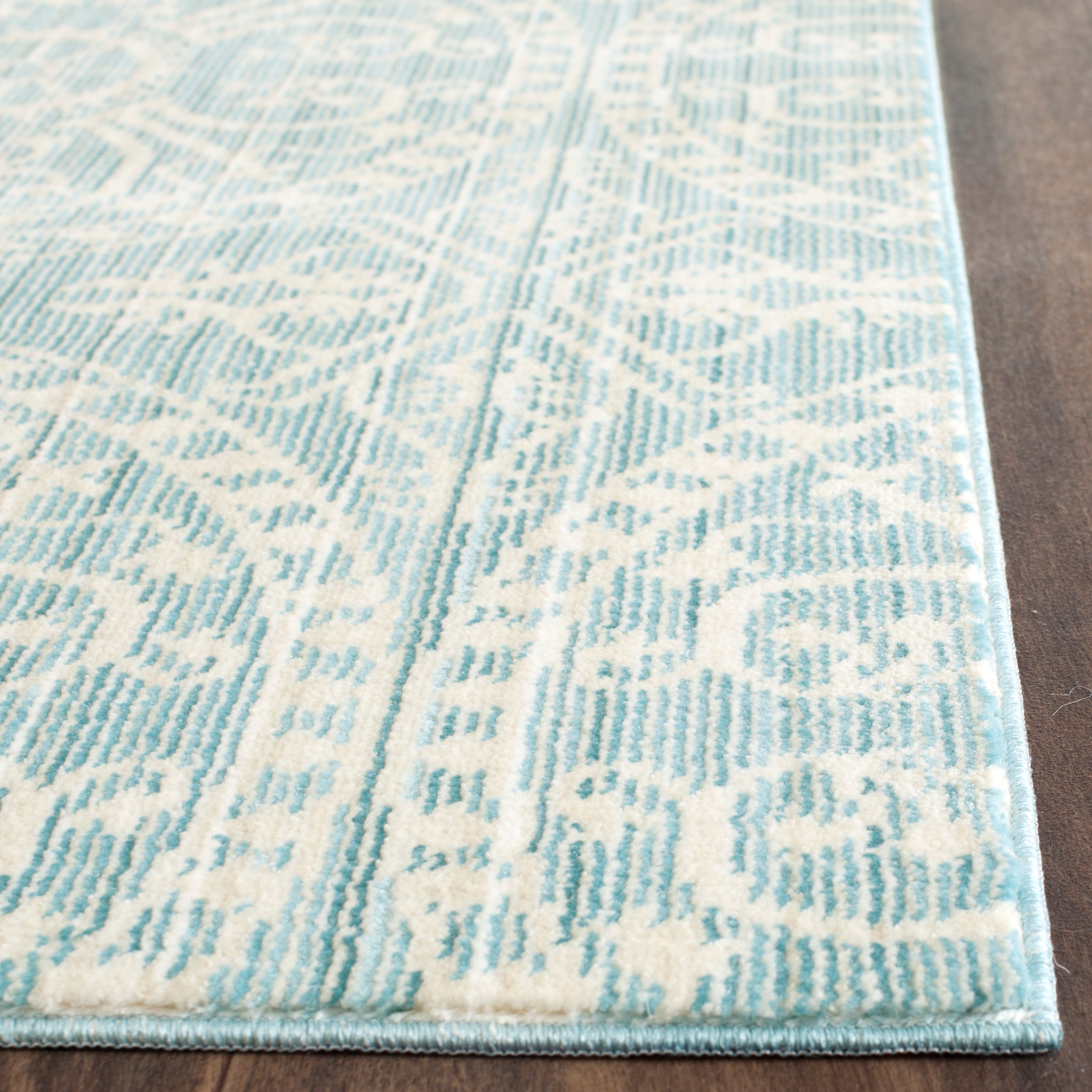 Safavieh Valencia 214 Rug, VAL214 - Alpine / Cream