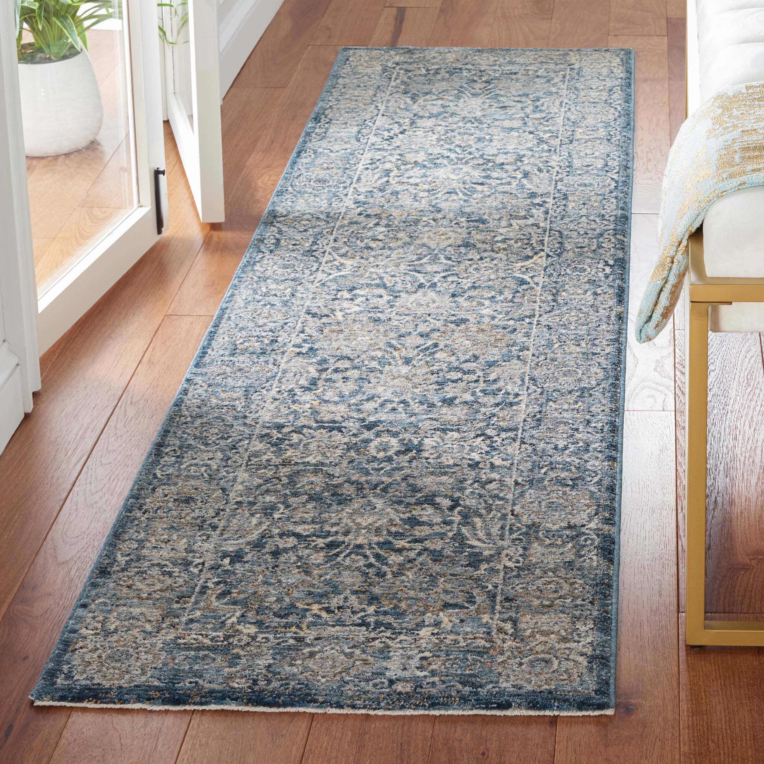 Safavieh Valencia 570 Rug, VAL570 - Blue