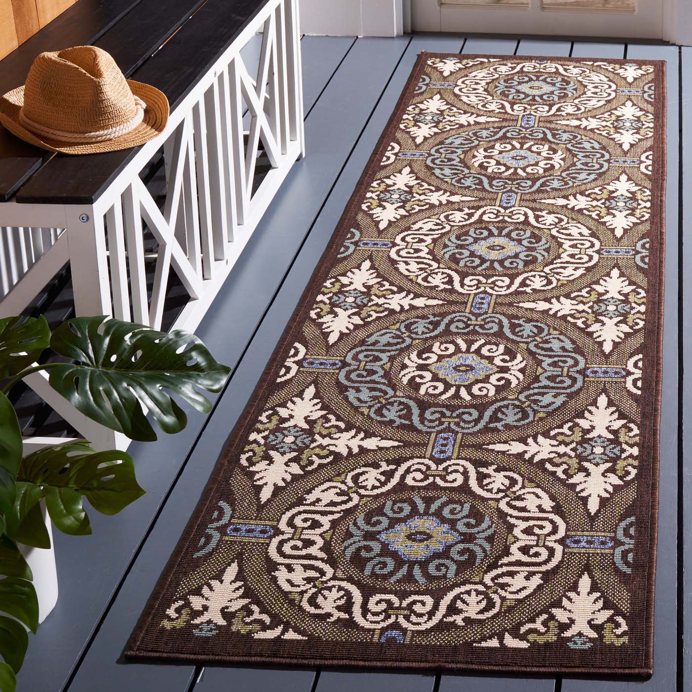 Safavieh Veranda 055 Rug, VER055 - Chocolate / Cream