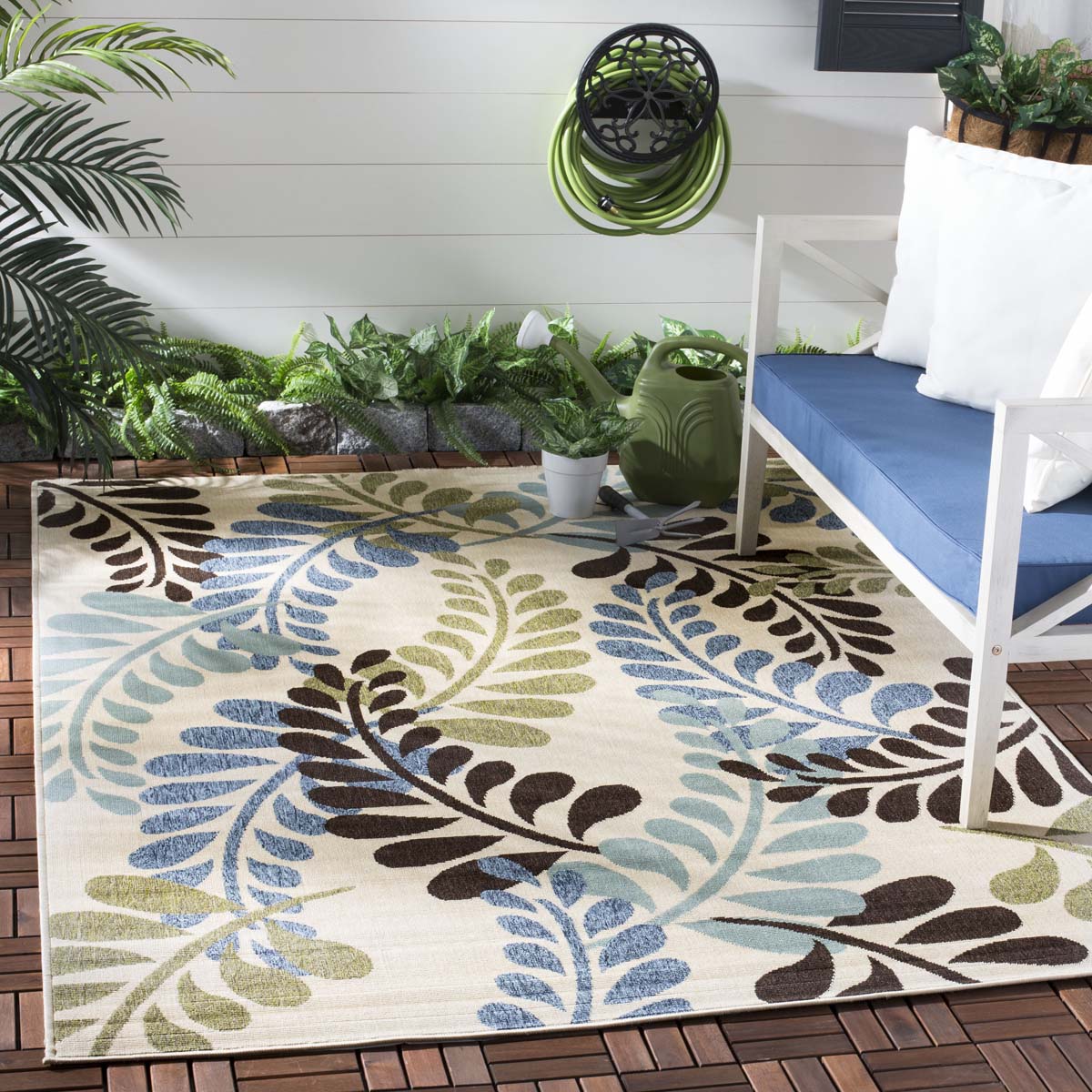 Safavieh Veranda 056 Rug, VER056 - Cream / Aqua