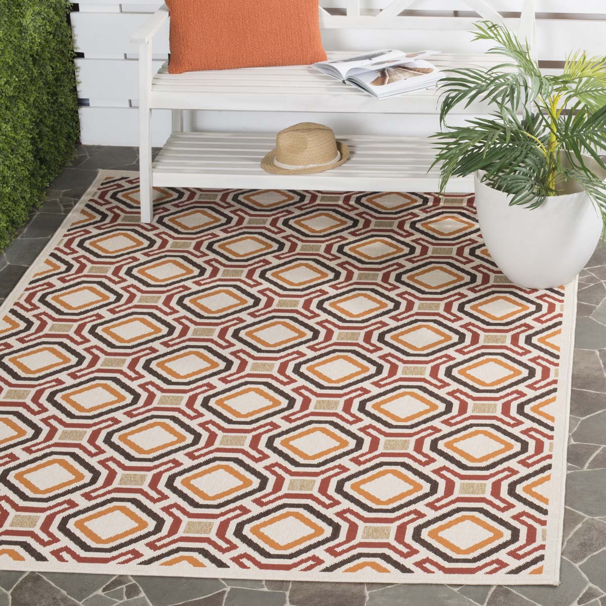 Safavieh Veranda 089 Rug, VER089 - Creme / Red