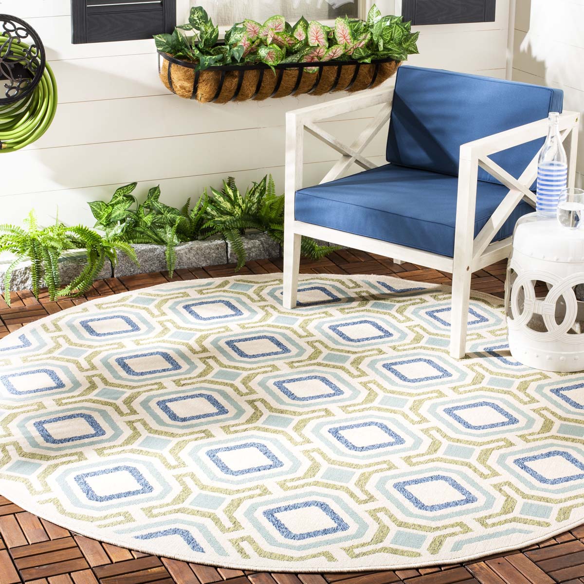 Safavieh Veranda 089 Rug, VER089 - Cream / Green