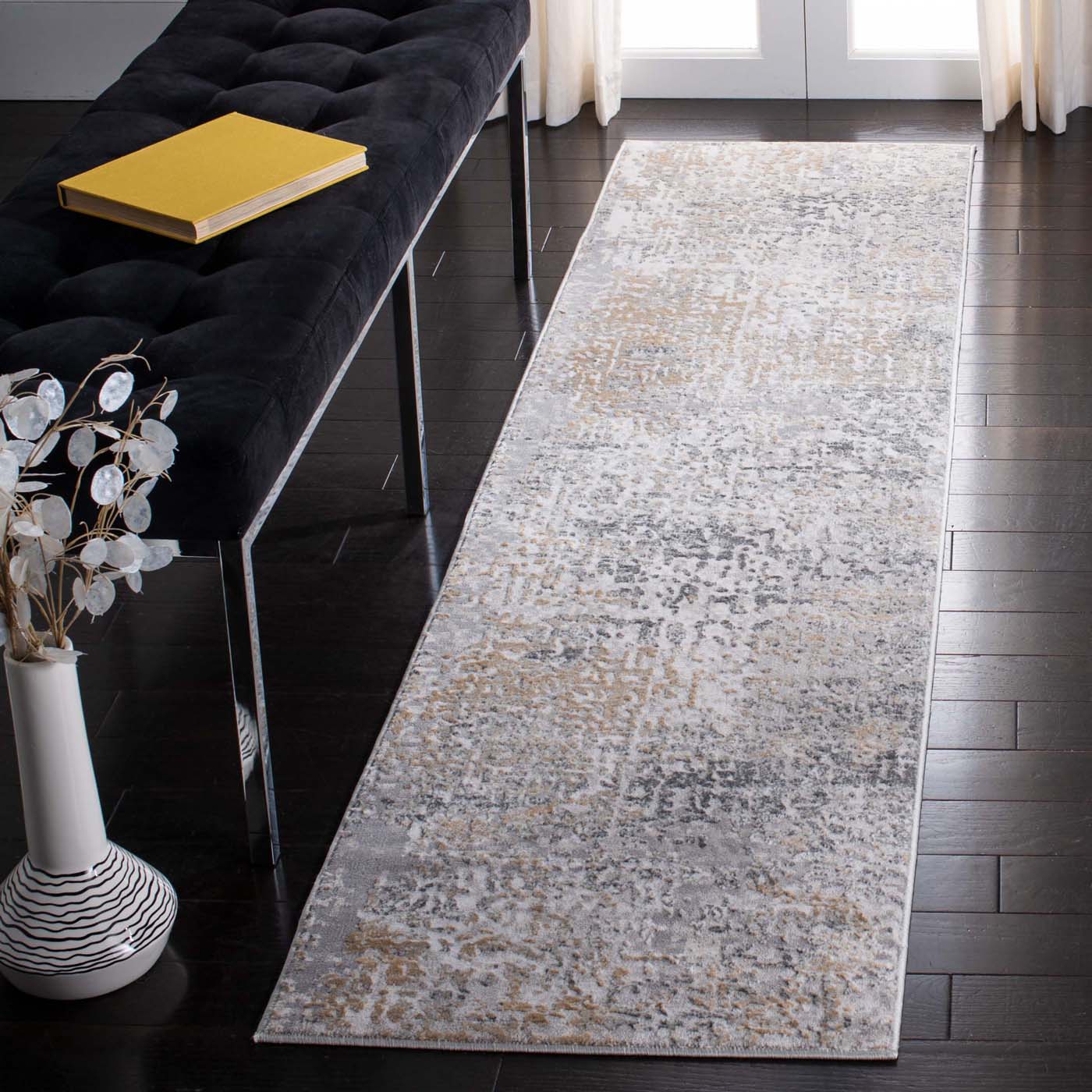 Safavieh Vogue 117 Rug, VGE117 - Beige / Grey