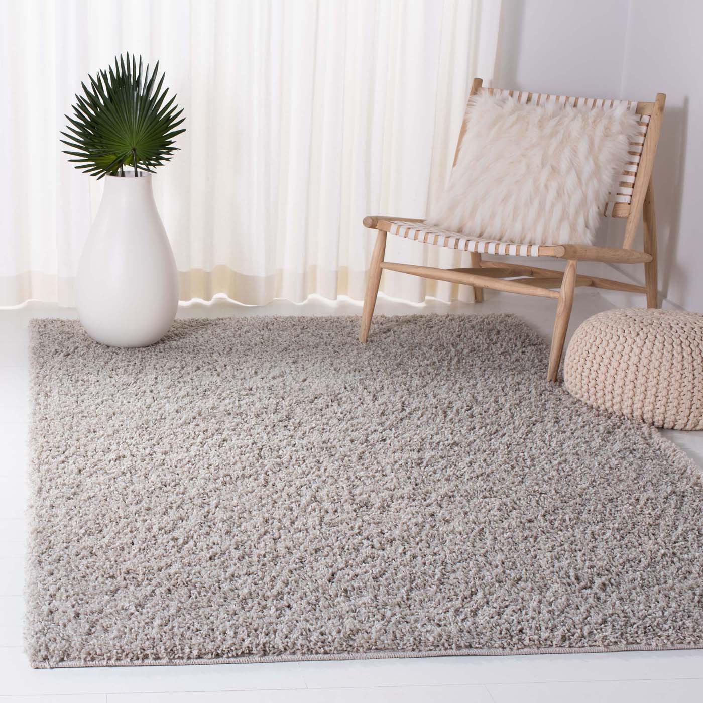 Safavieh Venus Shag 520 Rug, VNS520 - Light Grey