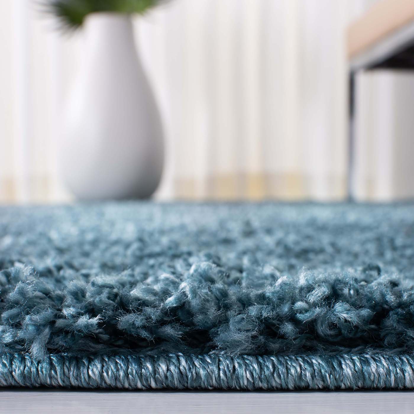 Safavieh Venus Shag 520 Rug, VNS520 - Blue