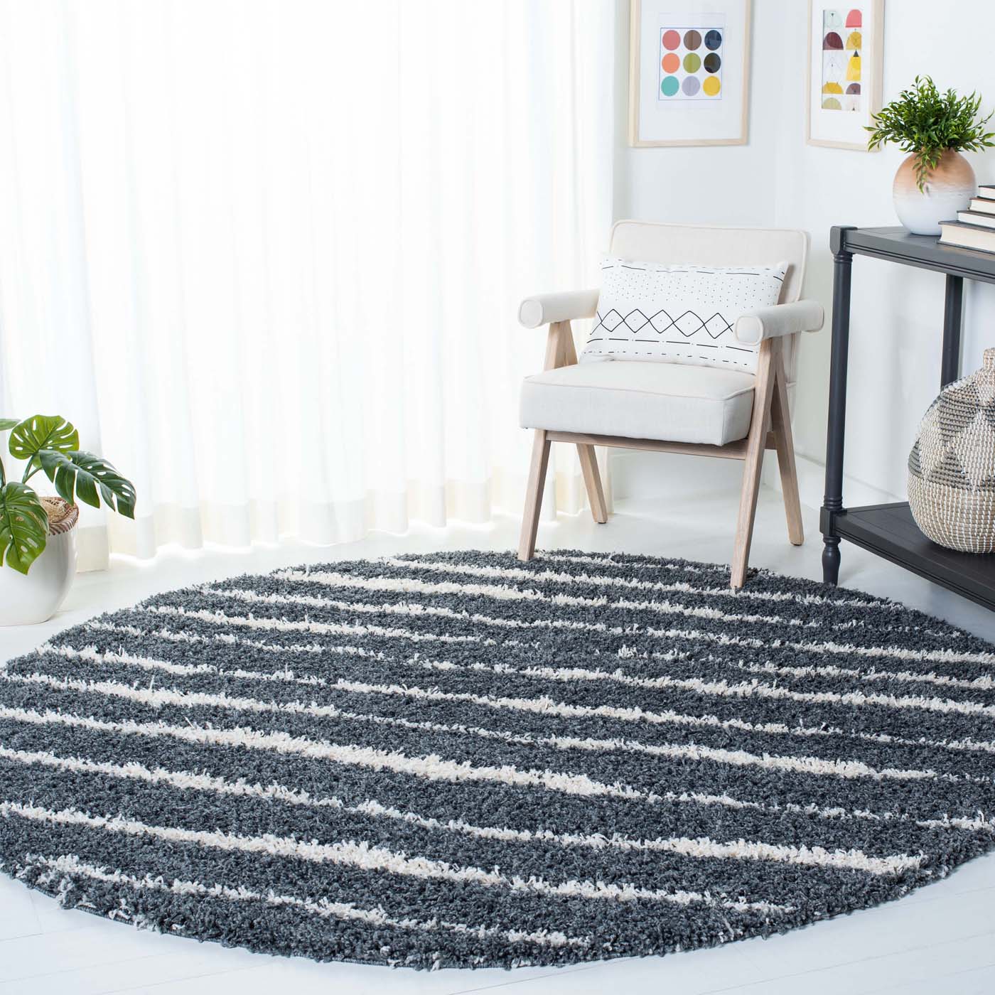 Safavieh Venus Shag 603 Rug, VNS603 - Dark Grey / Ivory