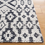 Safavieh Vermont 151 Rug, VRM151 - Ivory / Black