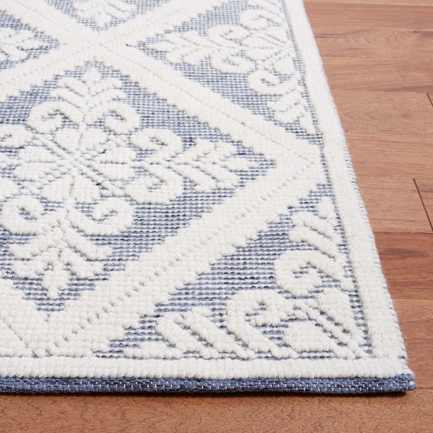 Safavieh Vermont 306 Rug, VRM306 - Ivory / Blue