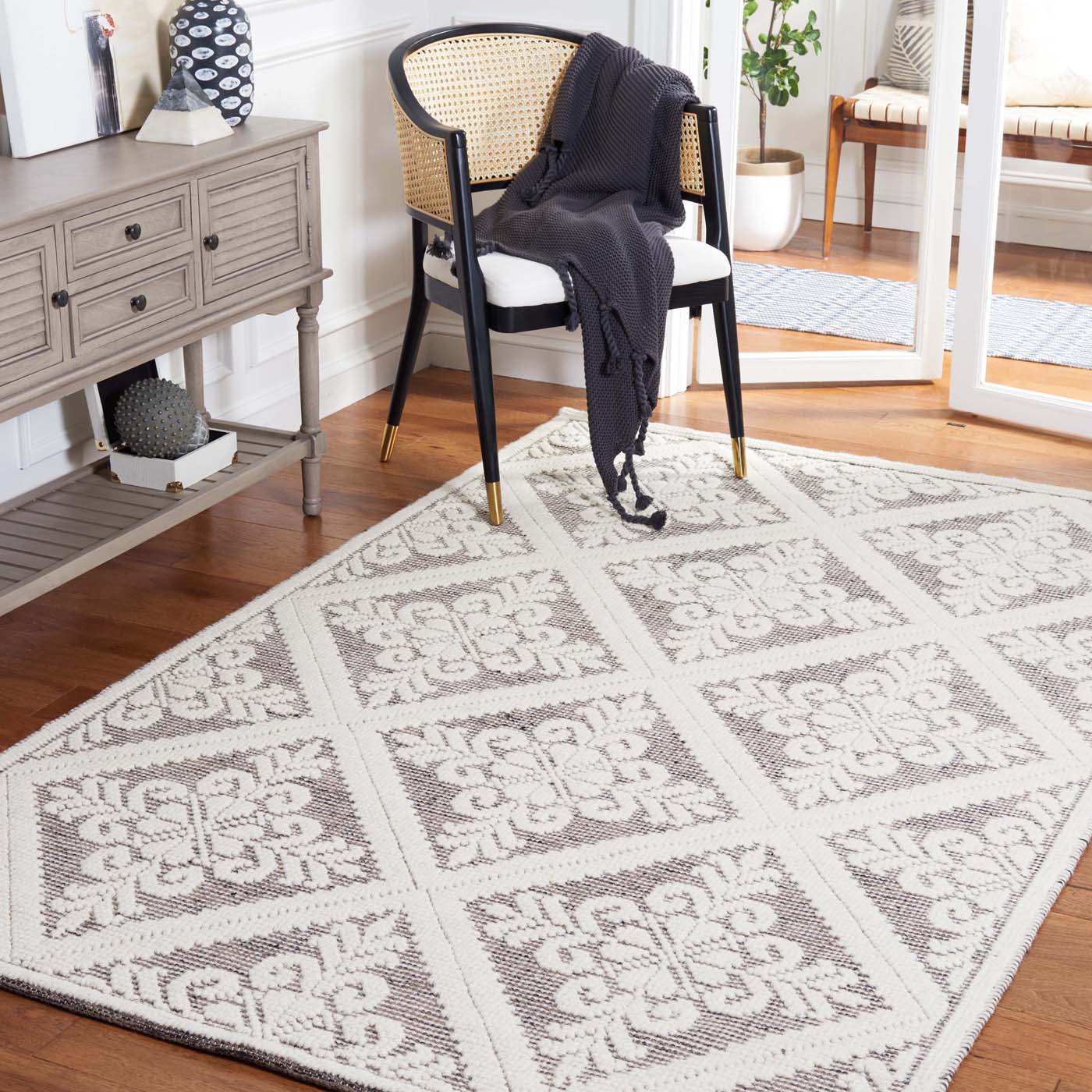 Safavieh Vermont 306 Rug, VRM306 - Ivory / Brown