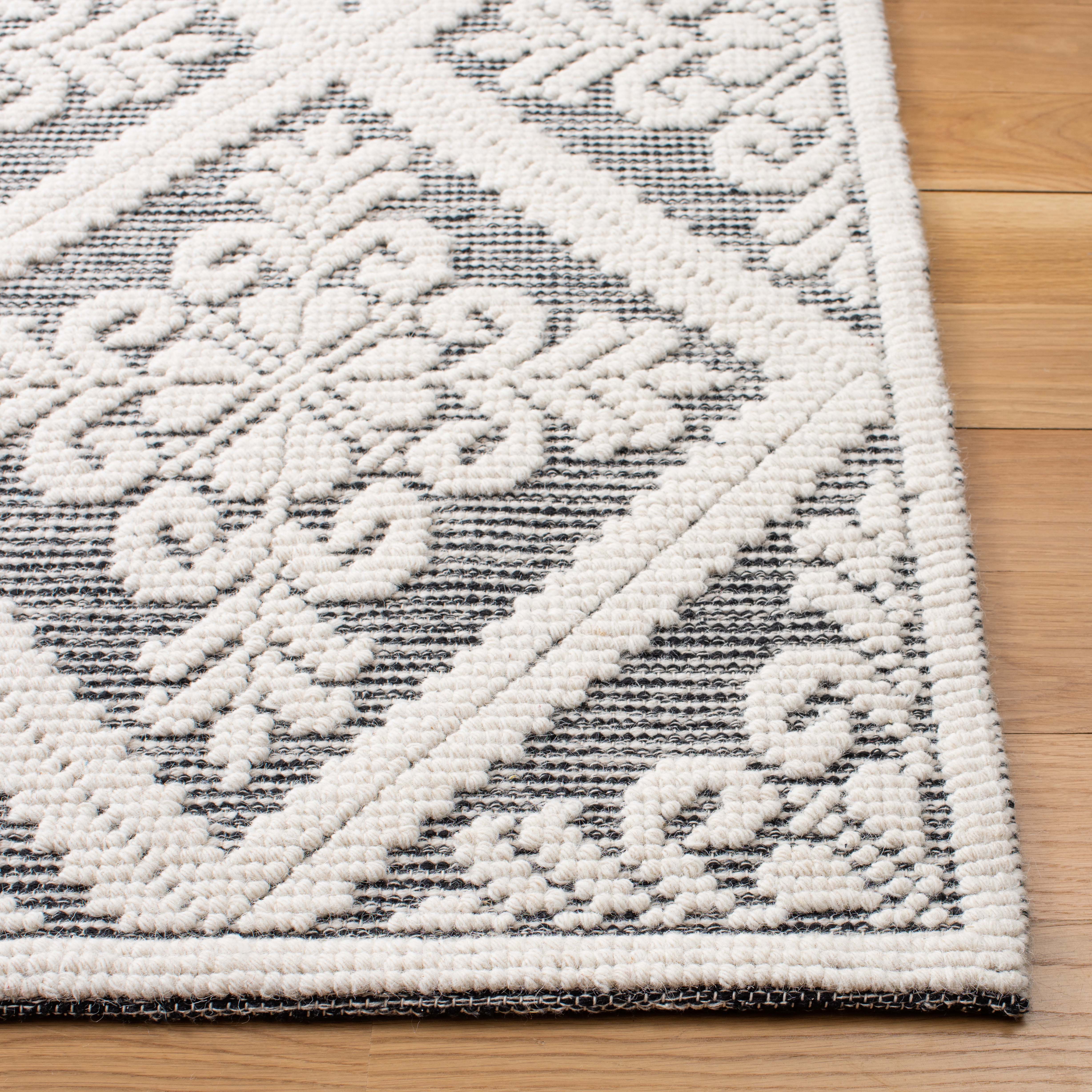 Safavieh Vermont 306 Rug, VRM306 - Ivory / Black